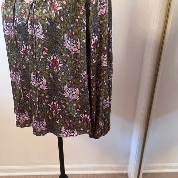 Current Air satin Blouses - Picture 3 of 4